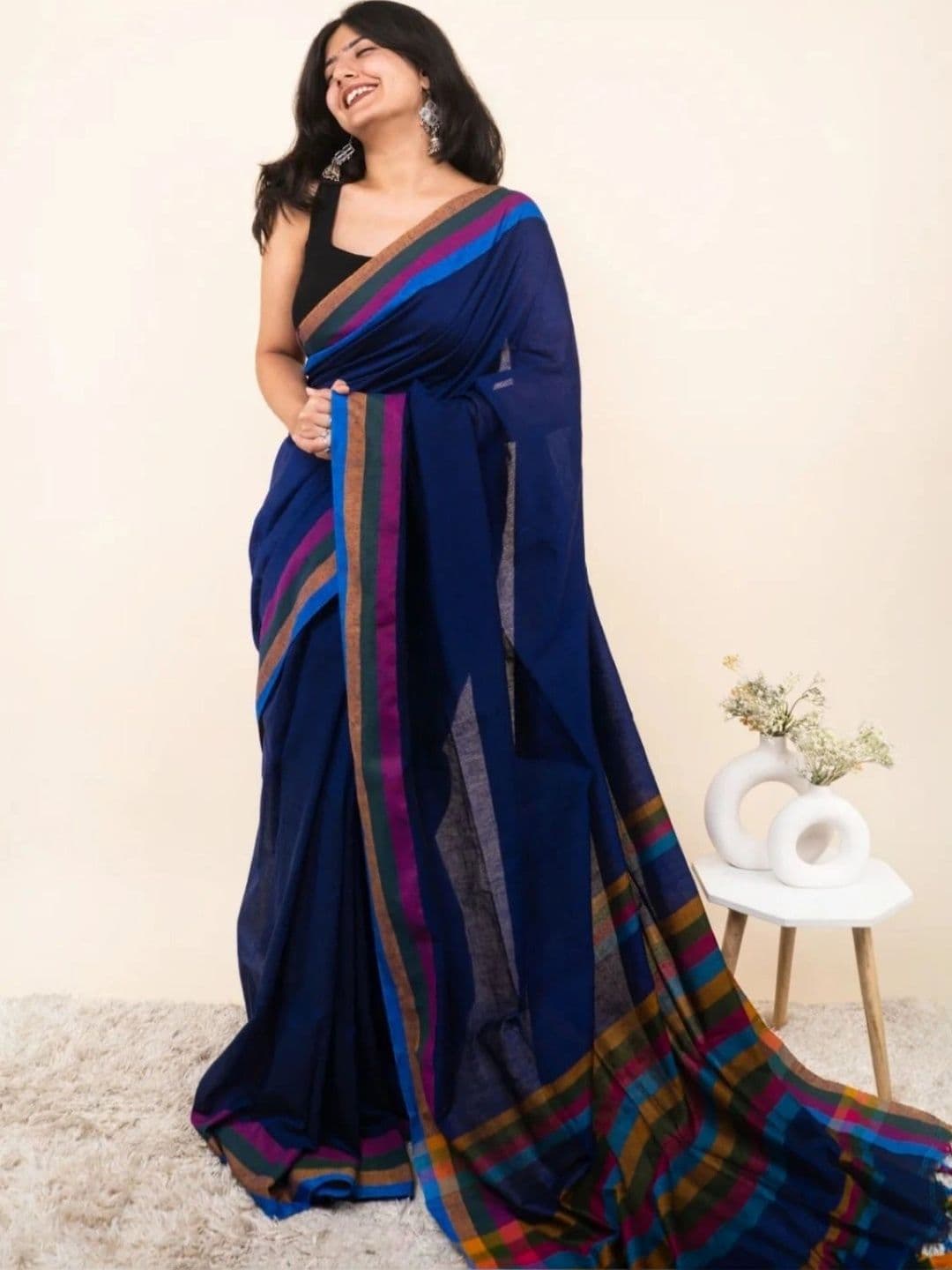 MRSWEARS Striped Saree thumbnail 5