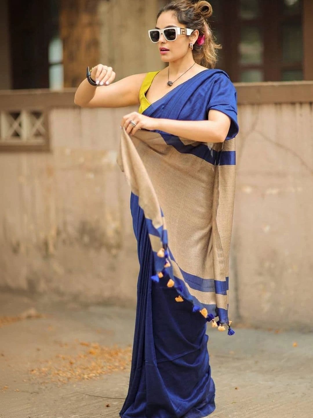 revika Striped Art Silk Designer Kanjeevaram Saree thumbnail 4