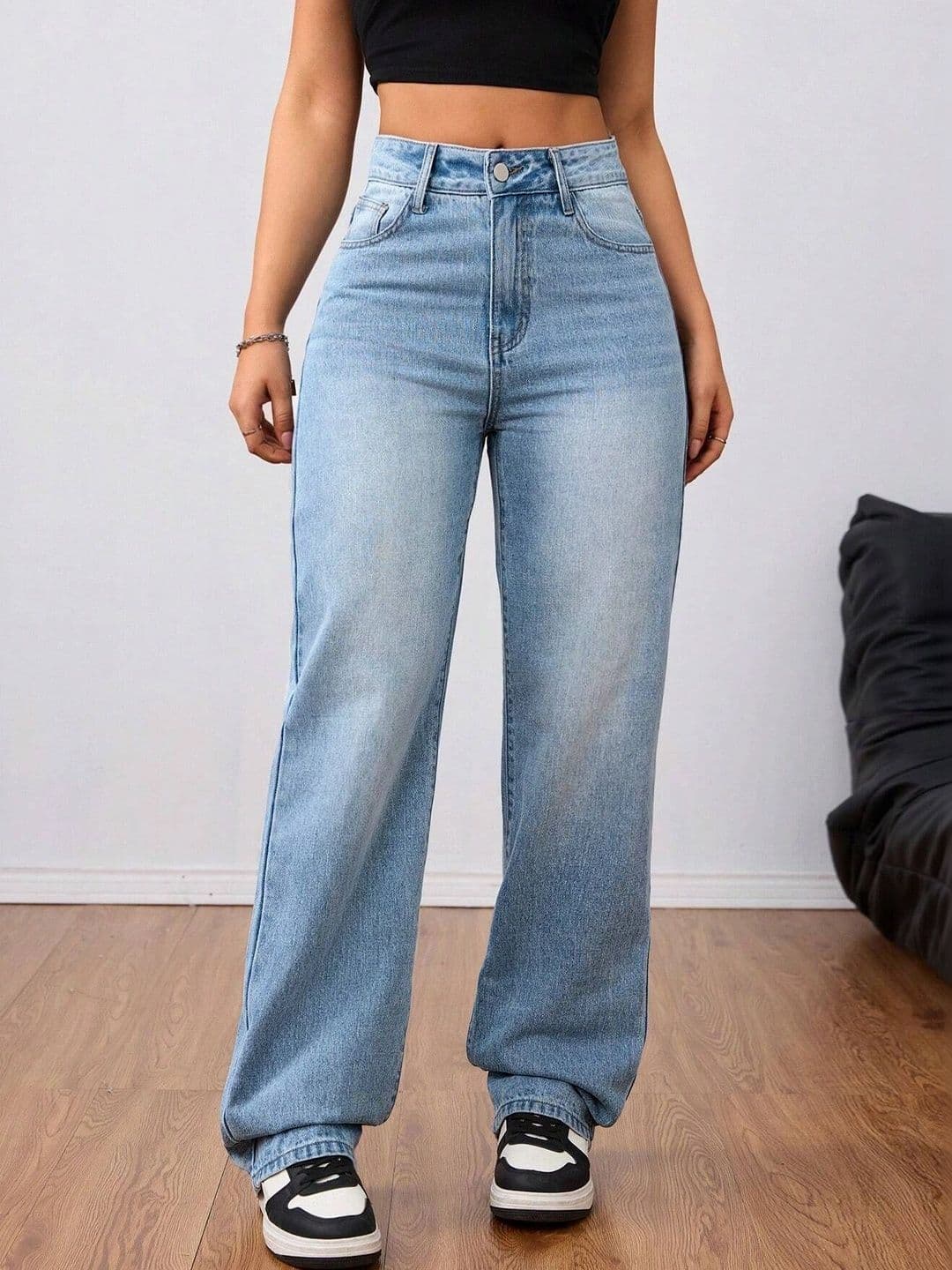 DENIMLOOK Women Flared High-Rise Light Fade Jeans thumbnail 2