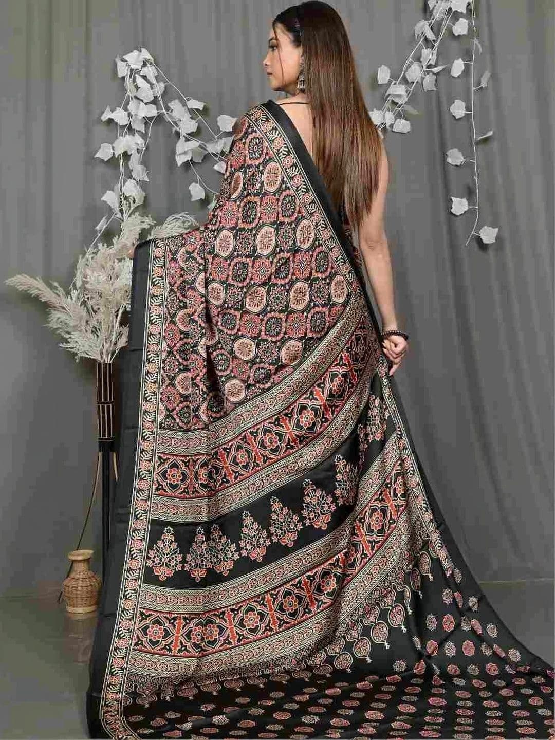 RoyBoni Pure Cotton Taant Saree thumbnail 5
