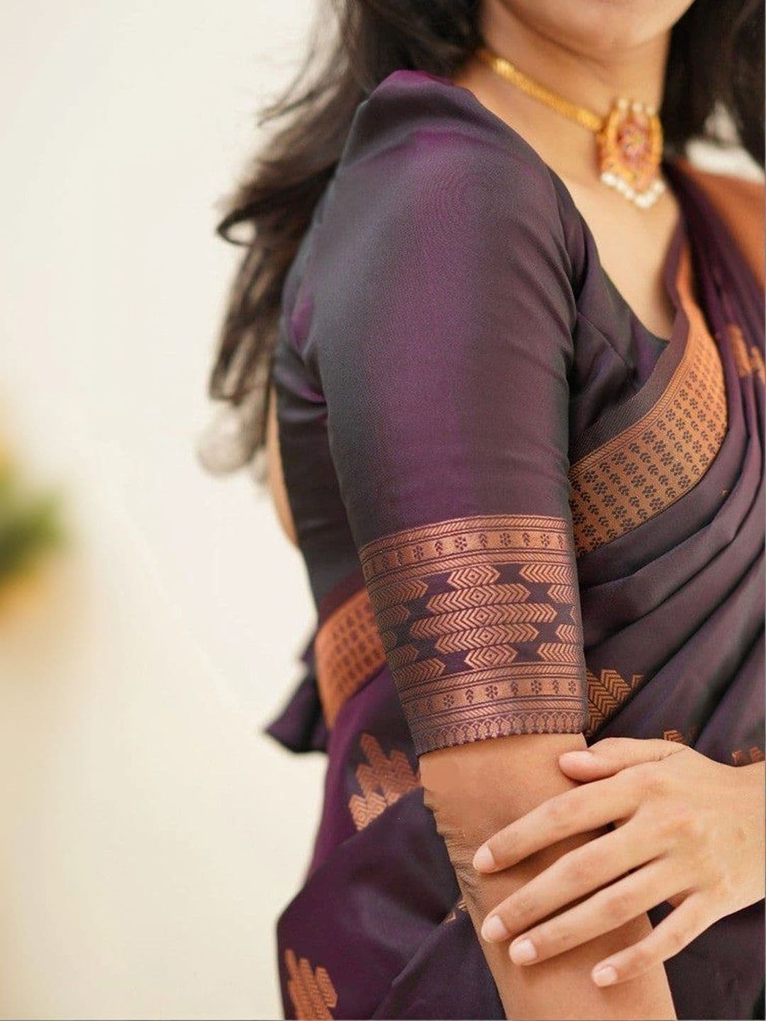 revika Woven Design Art Silk Designer Kanjeevaram Saree thumbnail 4
