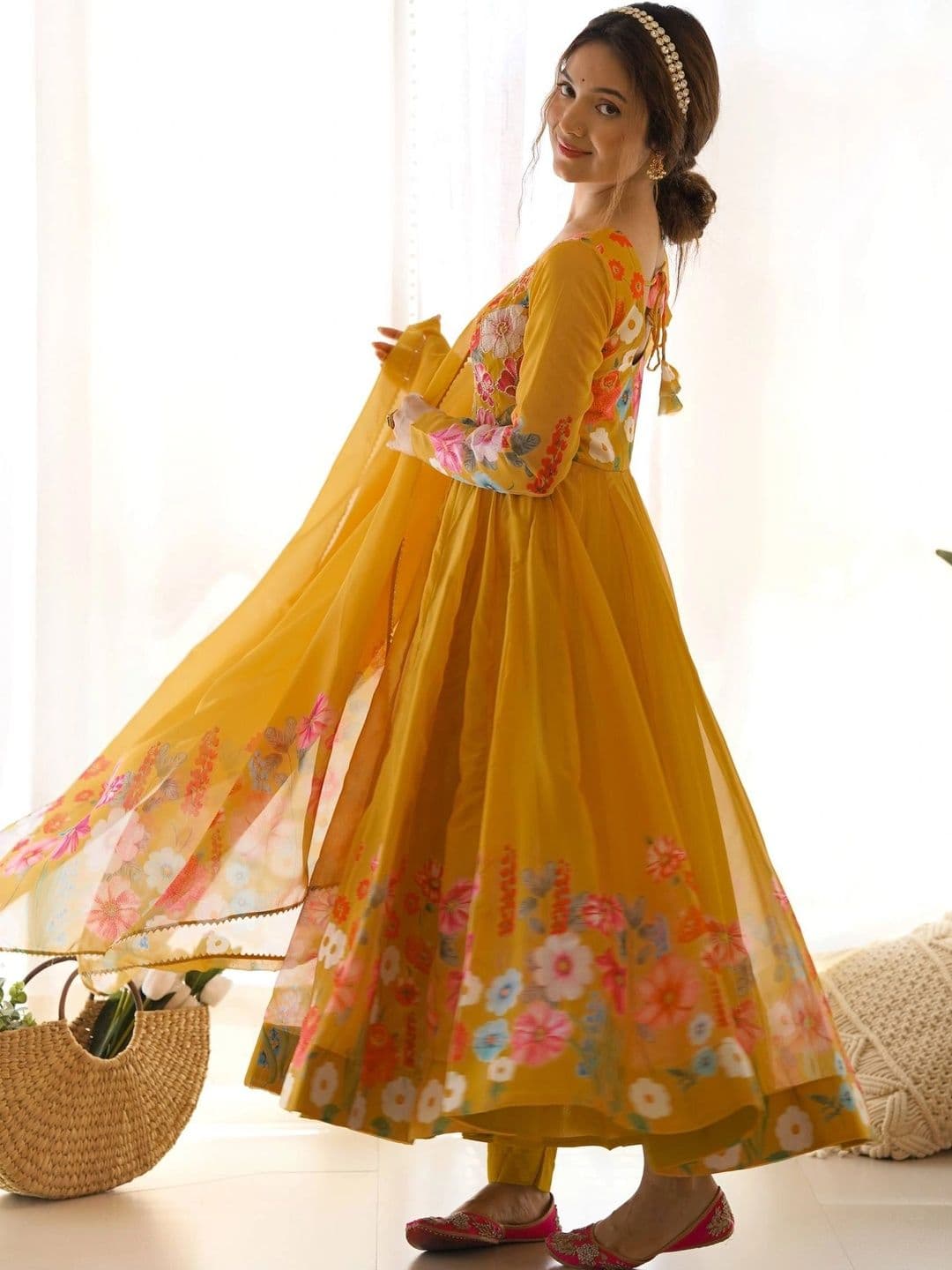 SAJAVAT ETHENIC WEAR Women Floral Printed Empire Kurta with Trousers & With Dupatta thumbnail 2