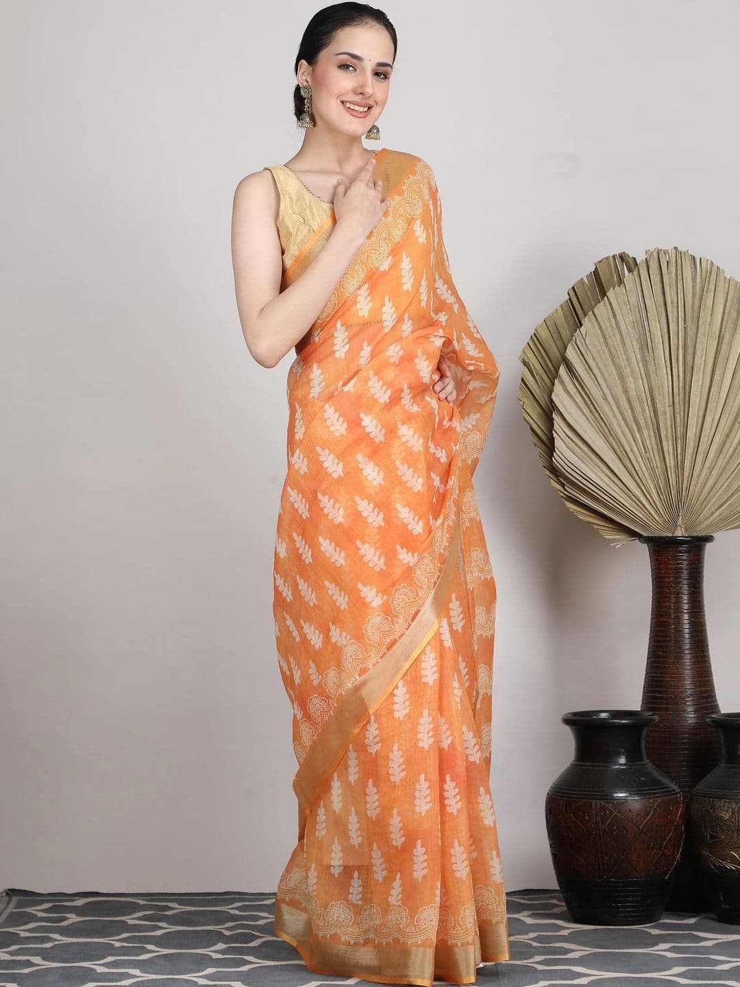 Tantvi By Prakuviri Linen Blend Saree thumbnail 2