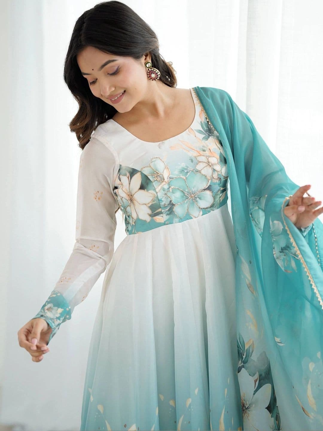 SAJAVAT ETHENIC WEAR Women Floral Printed Empire Kurta with Trousers & With Dupatta thumbnail 5