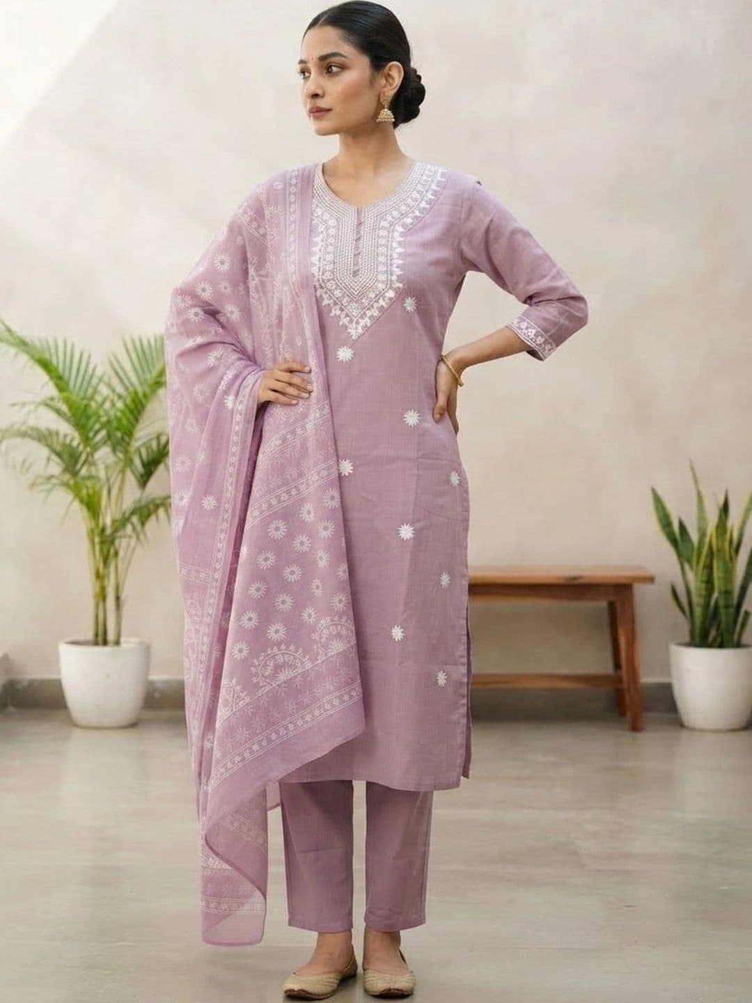 VASTRAHOUSE Women Ethnic Motifs Embroidered Regular Thread Work Chanderi Cotton Kurta with Trousers & With thumbnail 5