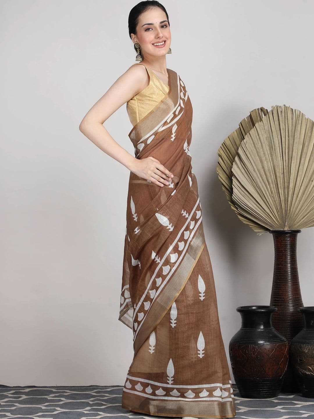 Tantvi By Prakuviri Linen Blend Saree thumbnail 5
