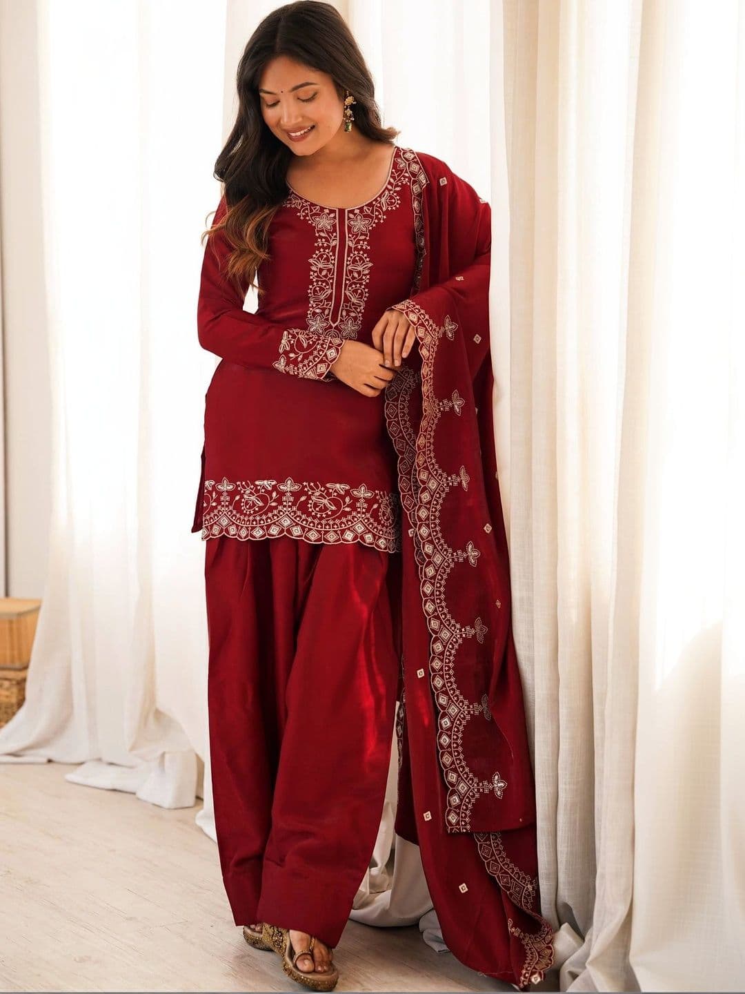 SAJAVAT ETHENIC WEAR Women Ethnic Motifs Embroidered Regular Thread Work Kurta with Patiala & With Dupatta thumbnail 7