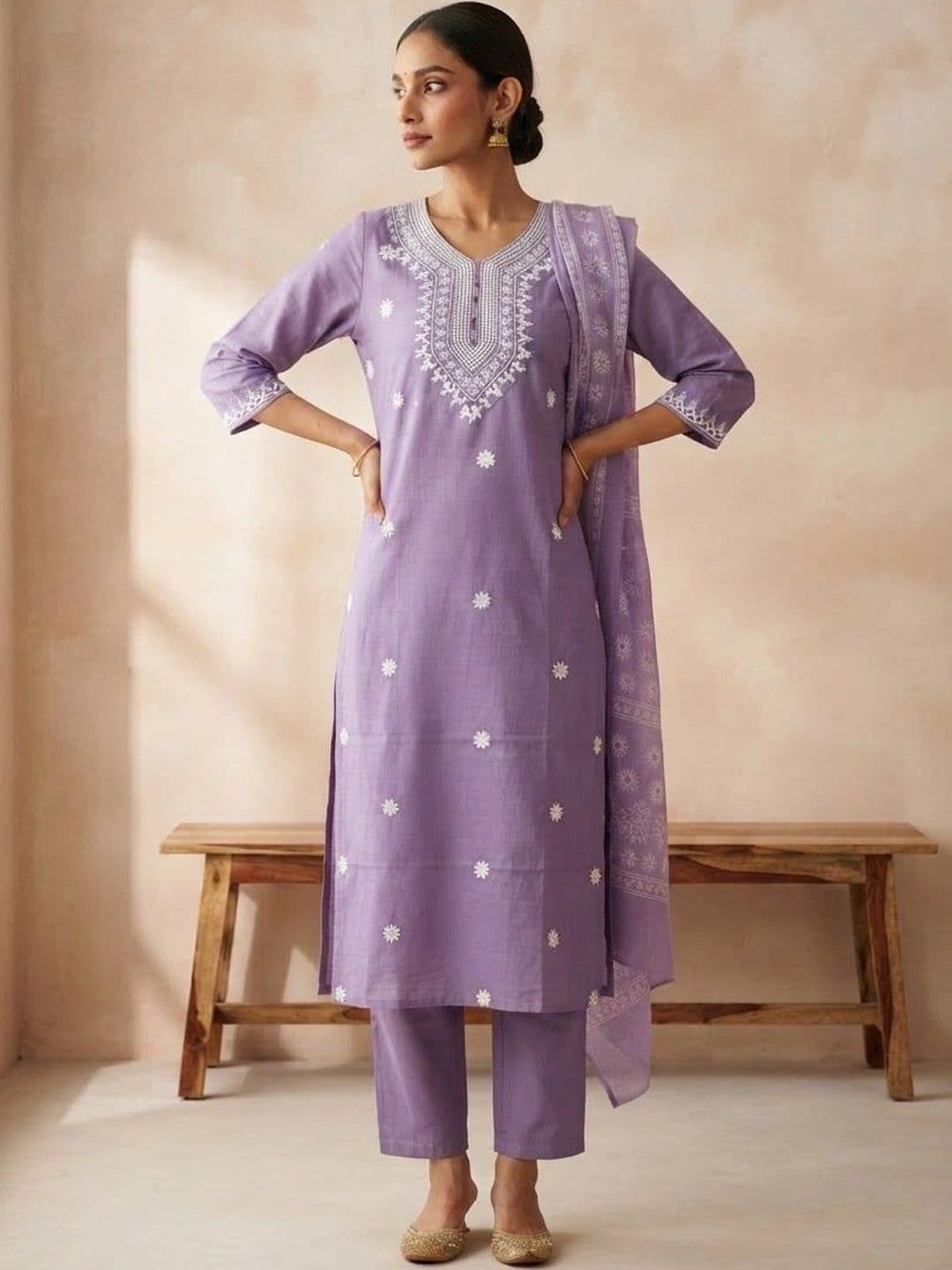 VASTRAHOUSE Women Ethnic Motifs Embroidered Regular Thread Work Chanderi Cotton Kurta with Trousers & With thumbnail 3