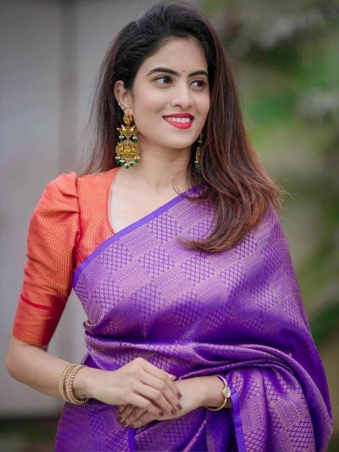 revika Woven Design Art Silk Designer Kanjeevaram Saree thumbnail 3