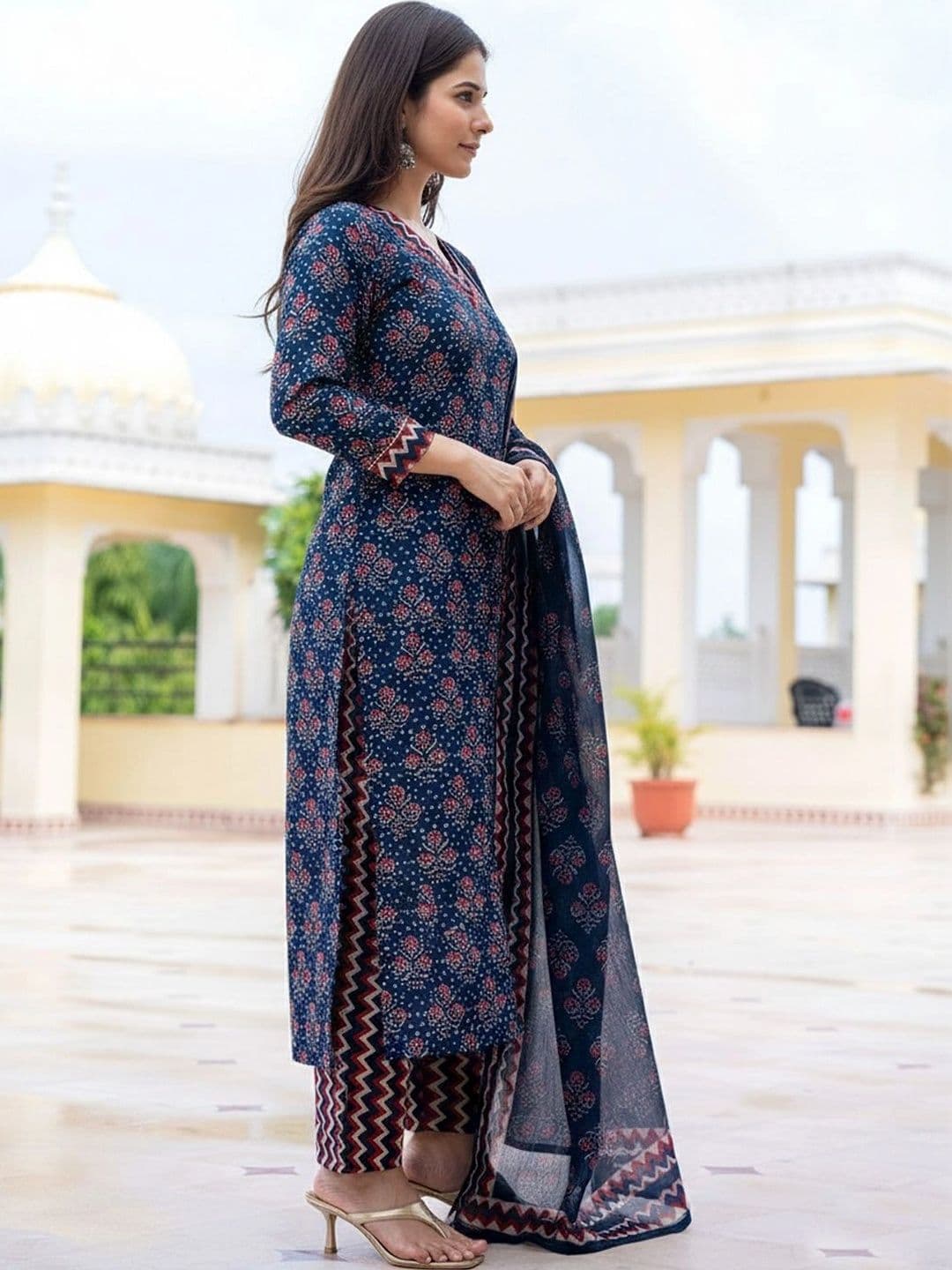 all about you Women Ethnic Motifs Printed Regular Kurta with Trousers & With Dupatta thumbnail 4