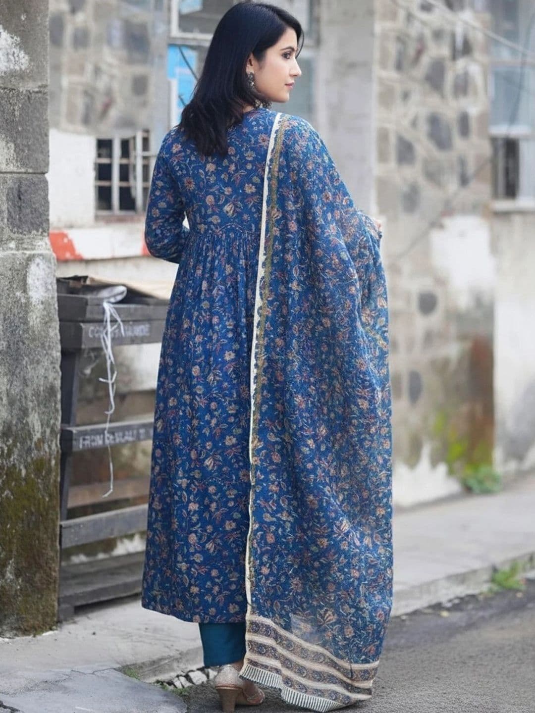 all about you Women Floral Printed Empire Kurta with Trousers & Dupatta thumbnail 4