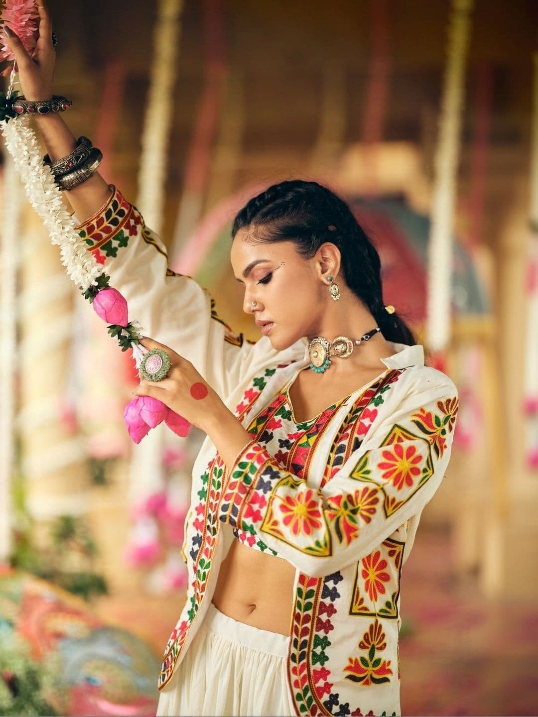 DAYLOOM Embroidered Thread Work Ready to Wear Lehenga & thumbnail 2