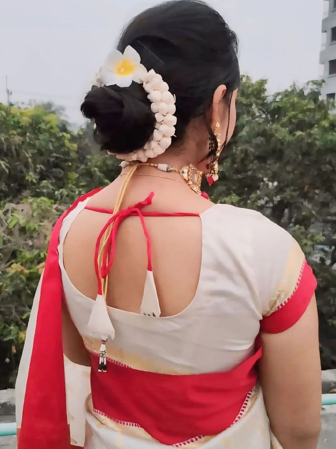 Silk Loomluxe Zari Art Silk Saree thumbnail 2