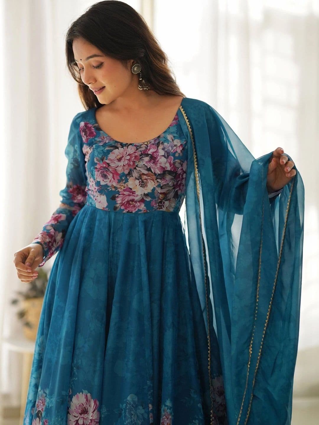 SAJAVAT ETHENIC WEAR Women Floral Printed Regular Kurta with Trousers & With Dupatta thumbnail 5