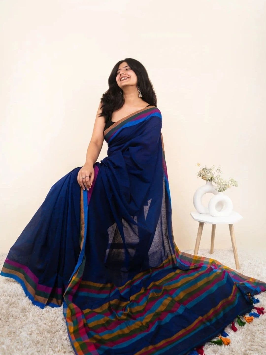 MRSWEARS Striped Saree thumbnail 2