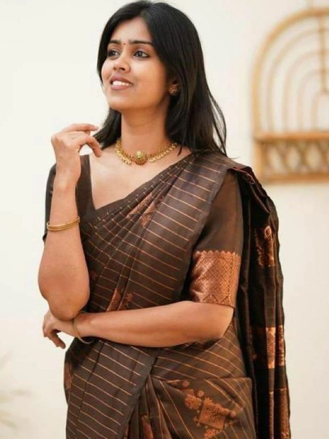 revika Striped Zari Art Silk Designer Kanjeevaram Saree thumbnail 2