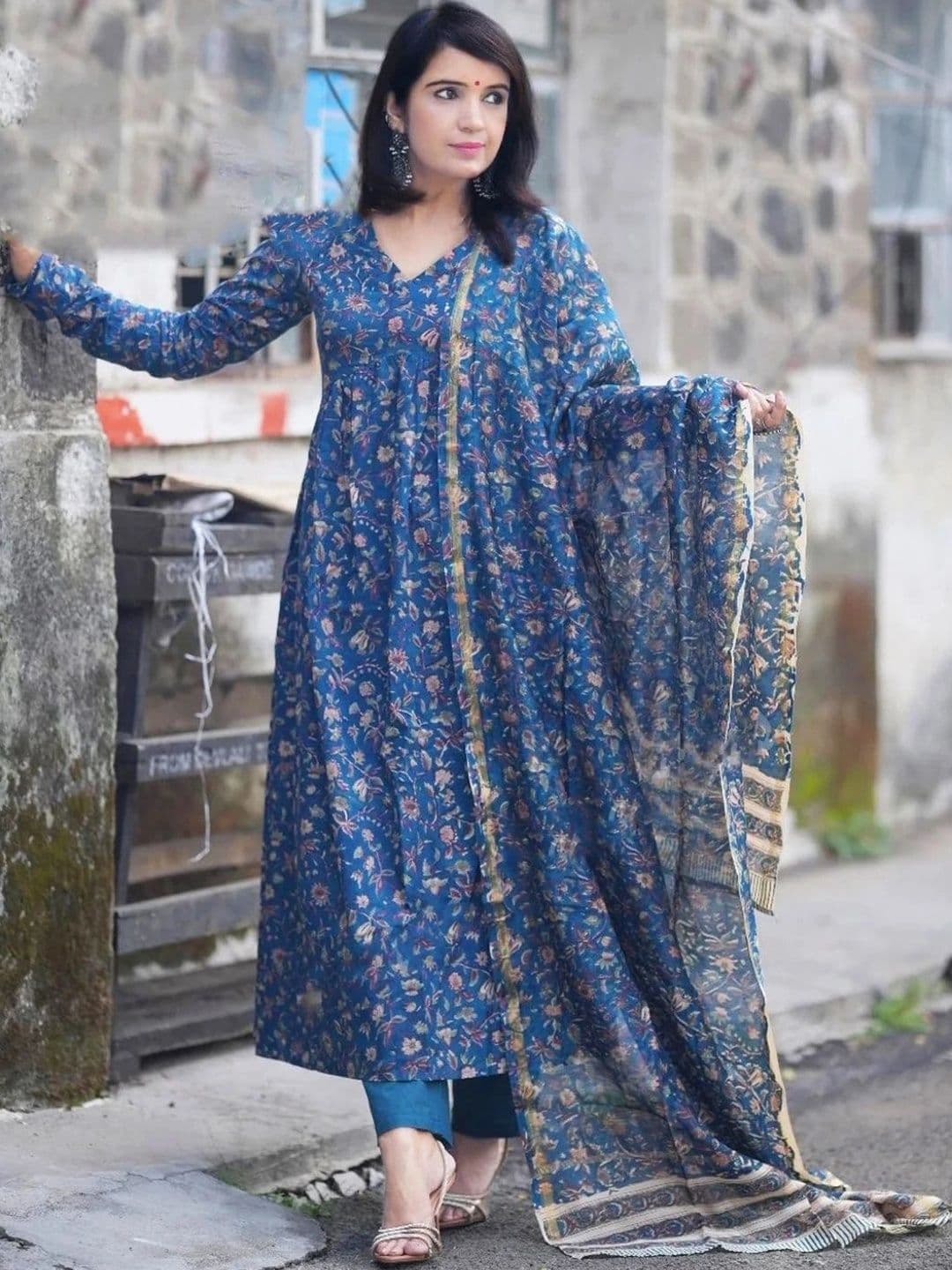 all about you Women Floral Printed Empire Kurta with Trousers & Dupatta - view 1