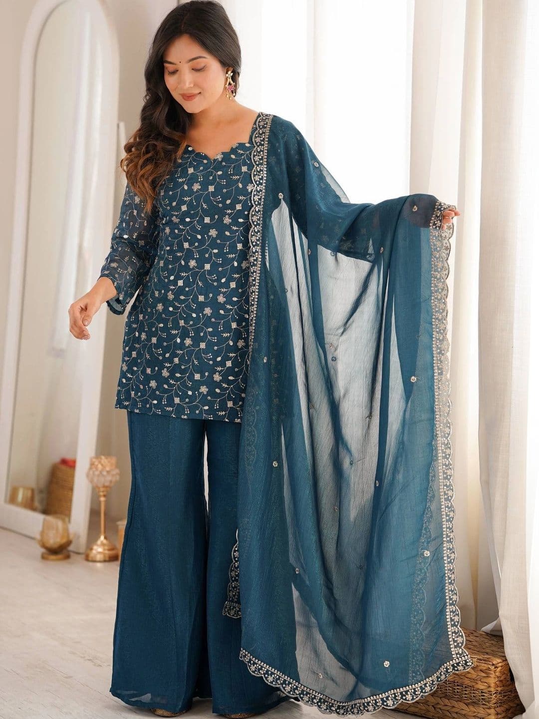 SAJAVAT ETHENIC WEAR Women Ethnic Motifs Embroidered Regular Thread Work Kurta with Palazzos & With Dupatta thumbnail 2