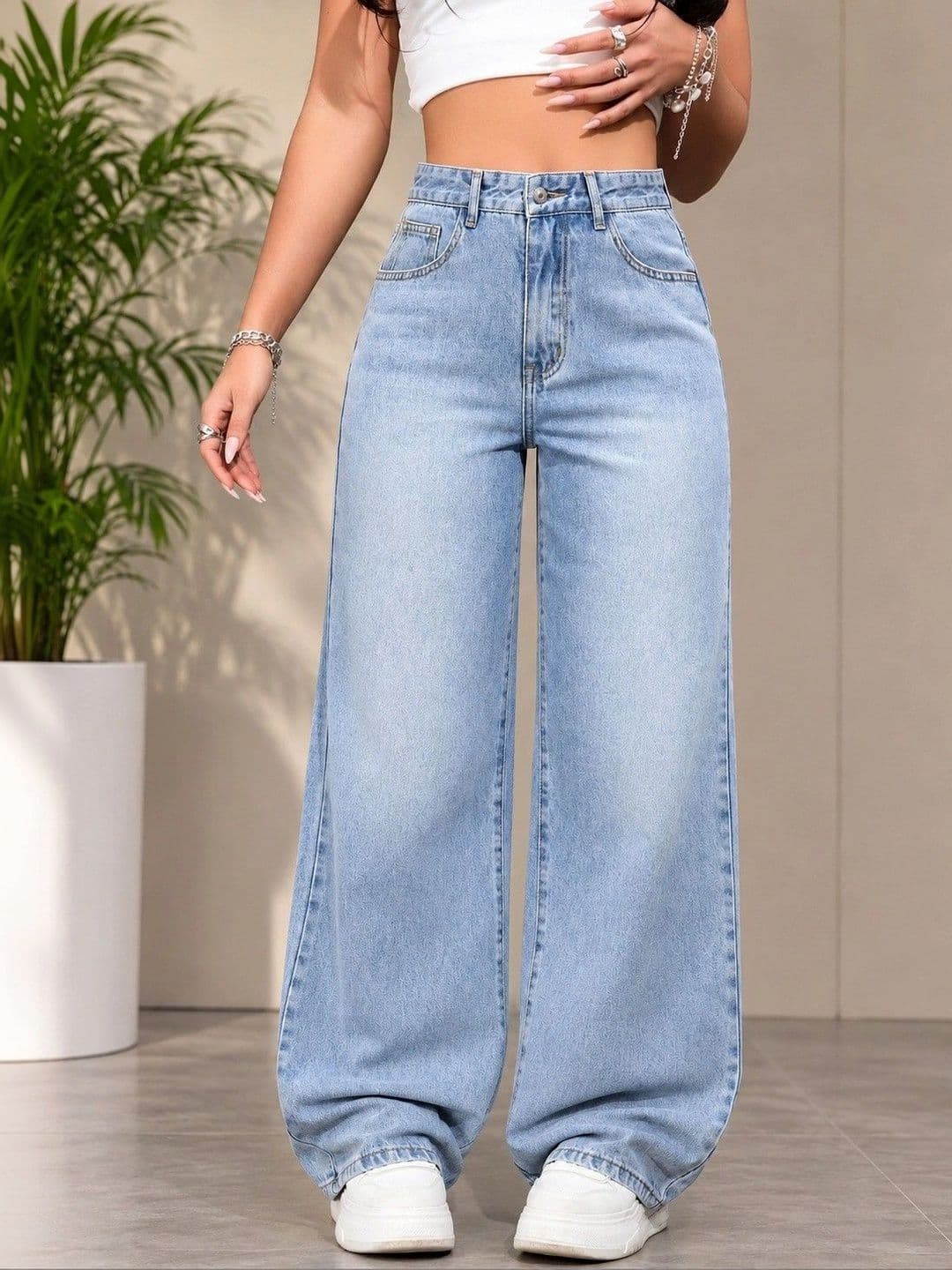 DENIMLOOK Women High-Rise Light Fade Jeans - view 1