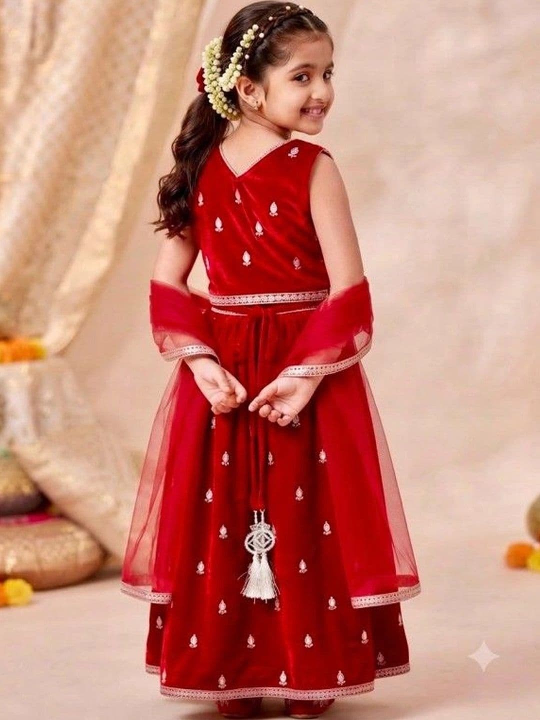 Smuktar garments EmbroideredV-Neck Lehenga & Blouse With Dupatta thumbnail 4