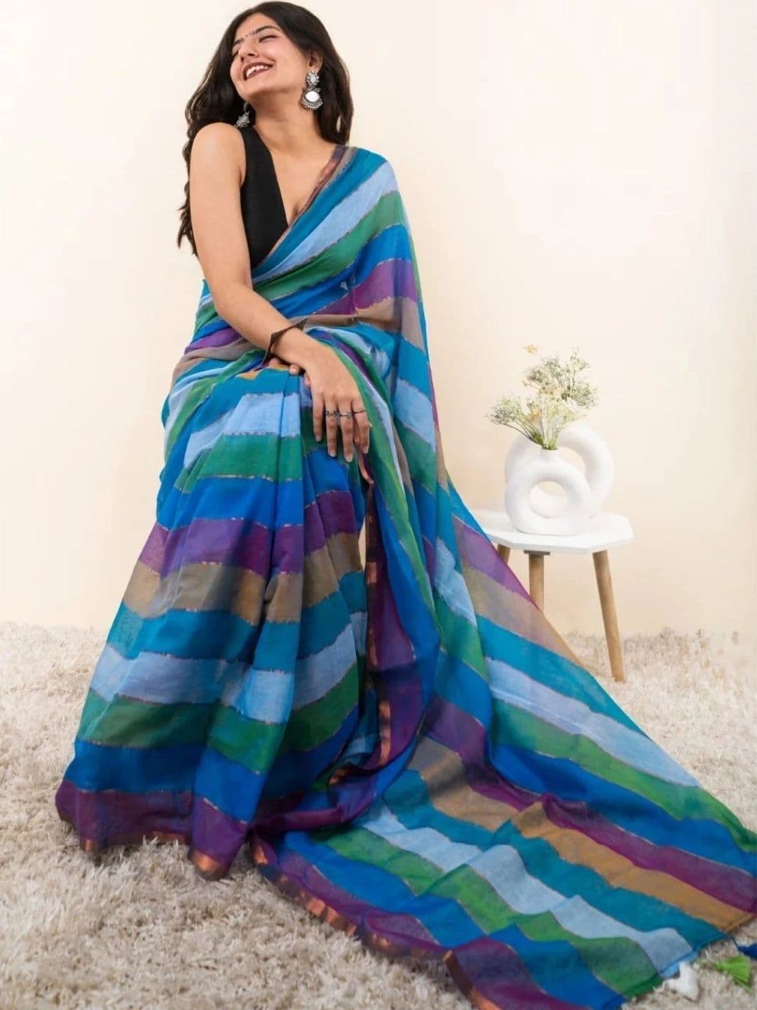 MRSWEARS Striped Saree thumbnail 2