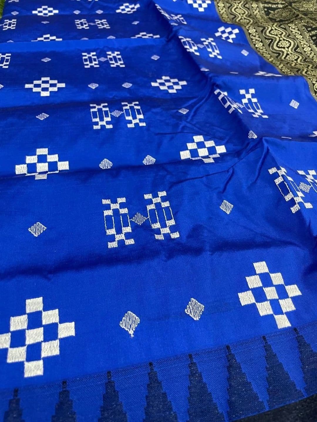 Silk Loomluxe Zari Art Silk Sambalpuri Saree thumbnail 3