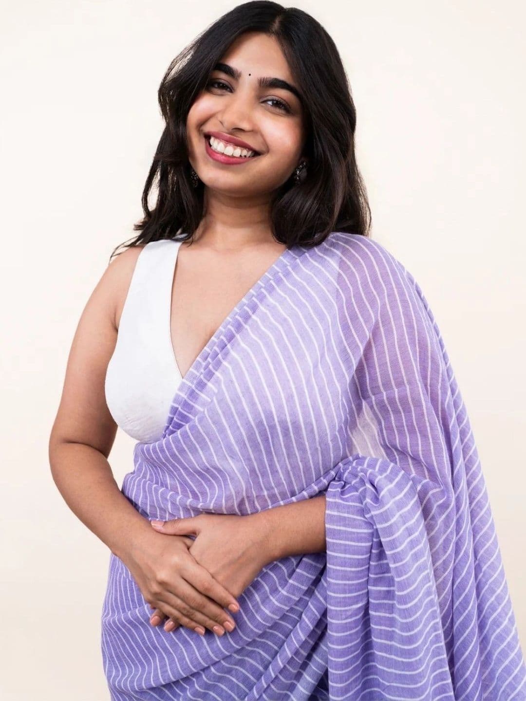 MISS WEARS Embellished Saree thumbnail 4