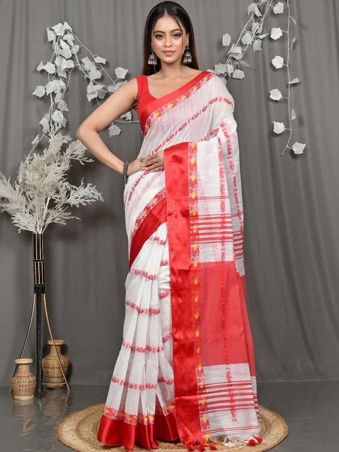 RoyBoni Women Pure Cotton Taant Saree - view 1