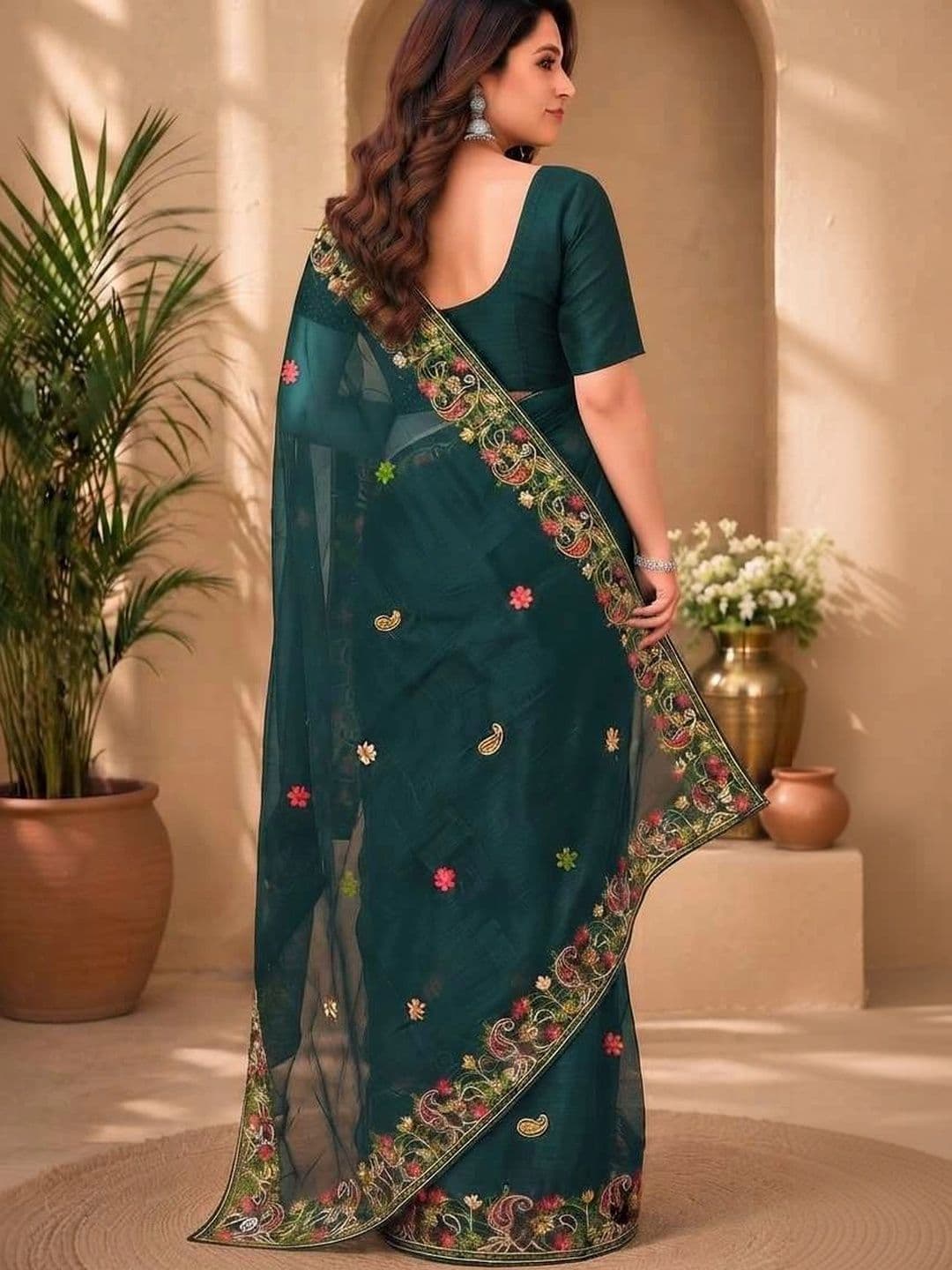 akhodalkrp Floral Embroidered Net Saree thumbnail 4