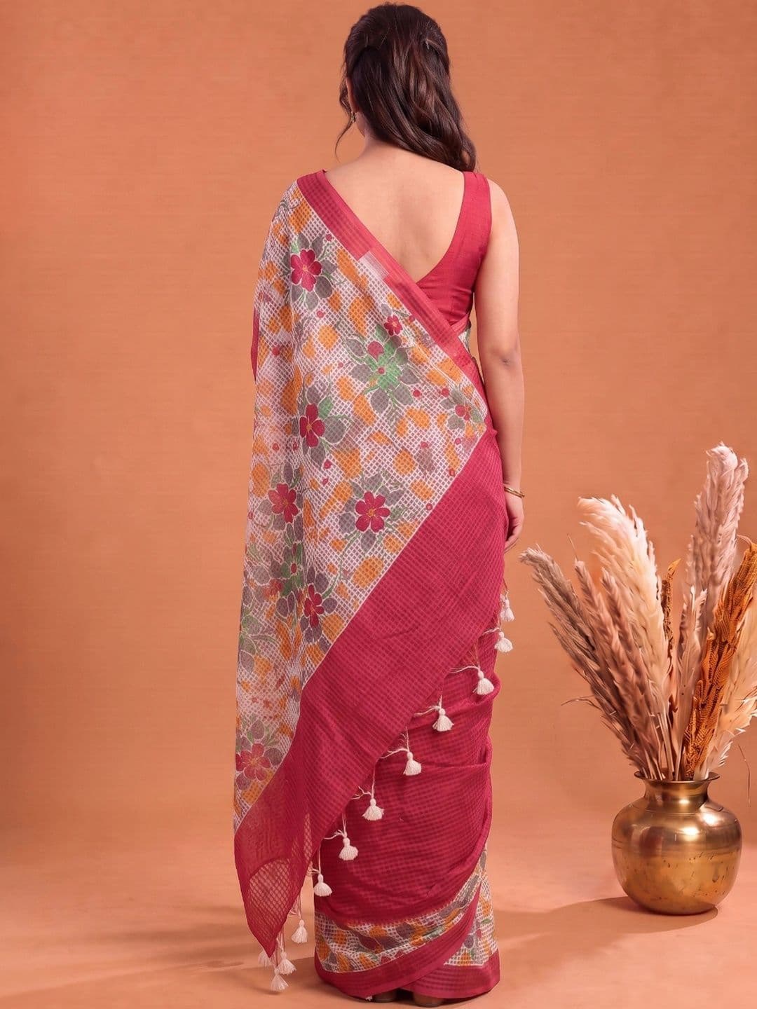Aparna Floral Pure Cotton Saree thumbnail 4