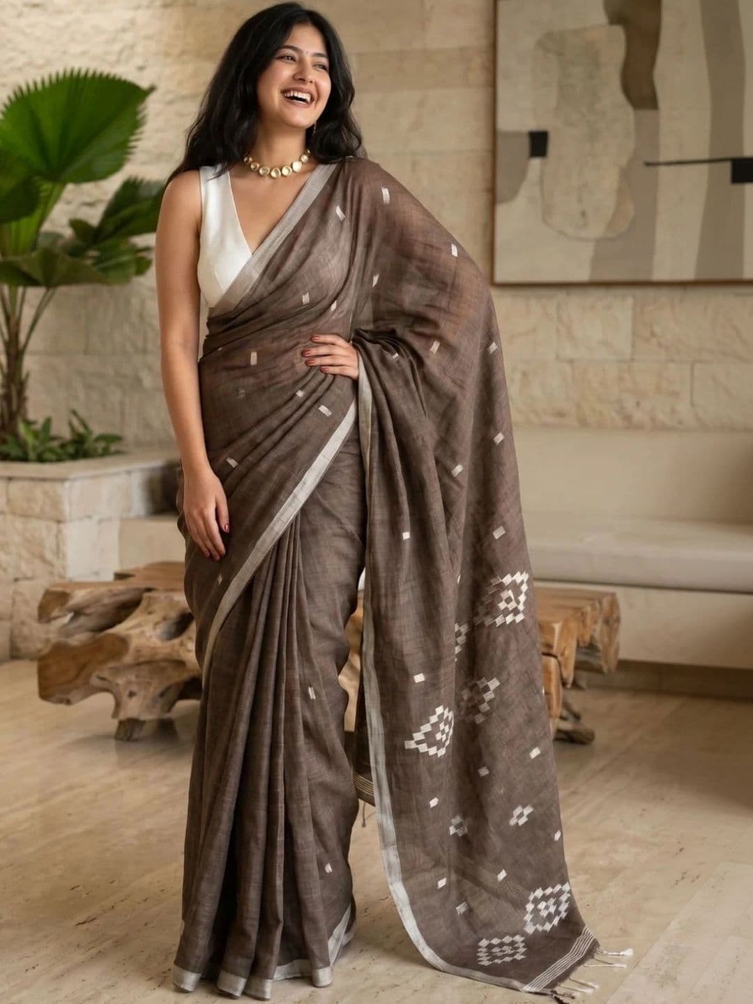 MISS WEARS Embellished Saree - view 1