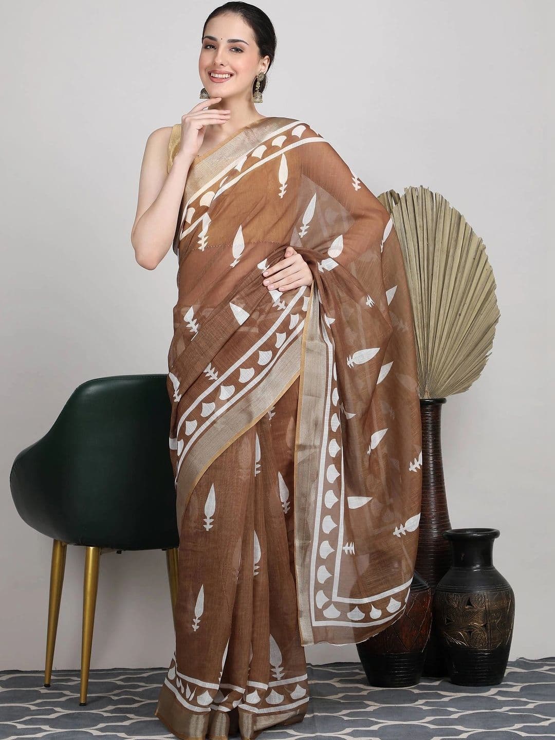 Tantvi By Prakuviri Linen Blend Saree thumbnail 3