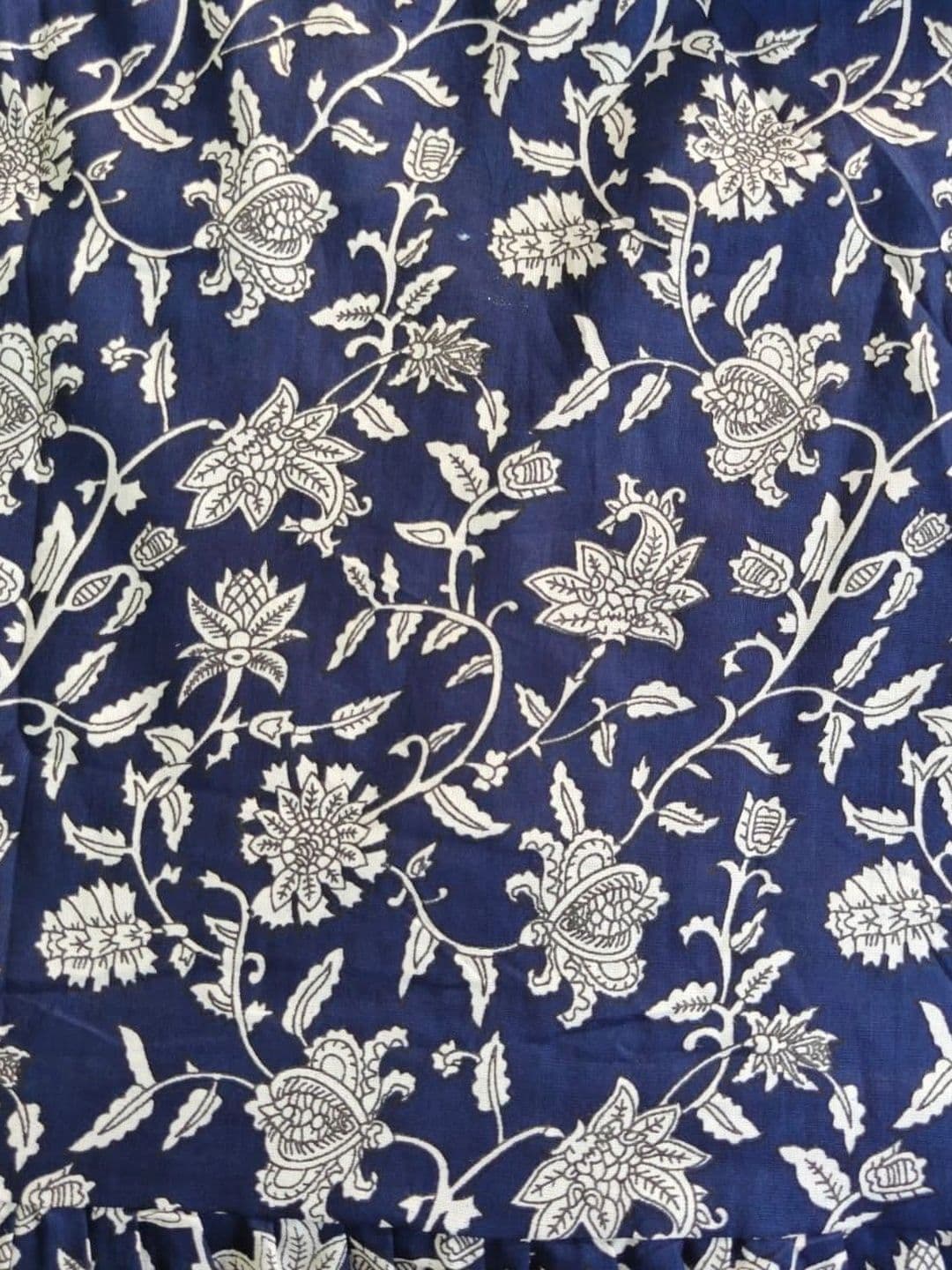 Shree Ramkrishna Fab Women Floral Printed Floral Kurta thumbnail 2