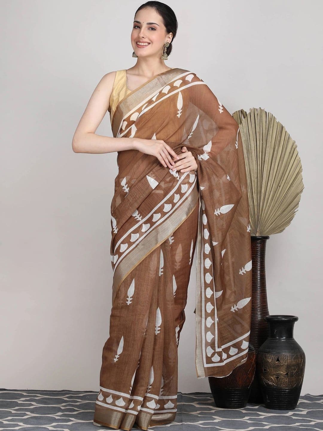 Tantvi By Prakuviri Linen Blend Saree - view 1