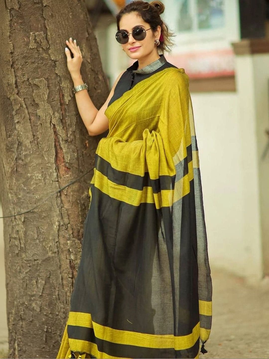 revika Striped Art Silk Designer Kanjeevaram Saree - view 1