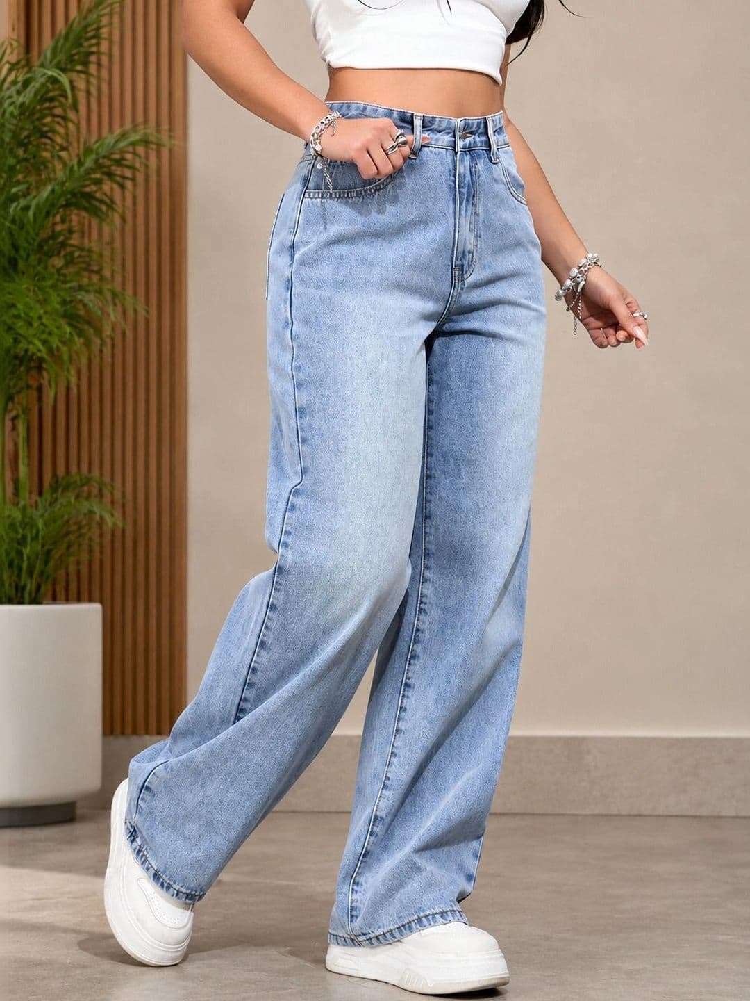 DENIMLOOK Women Flared High-Rise Casual Light Fade Jeans thumbnail 4