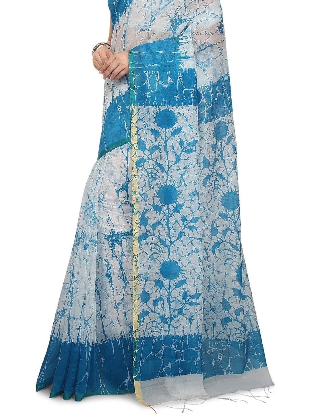 Crochetin Women Handloom Saree thumbnail 3