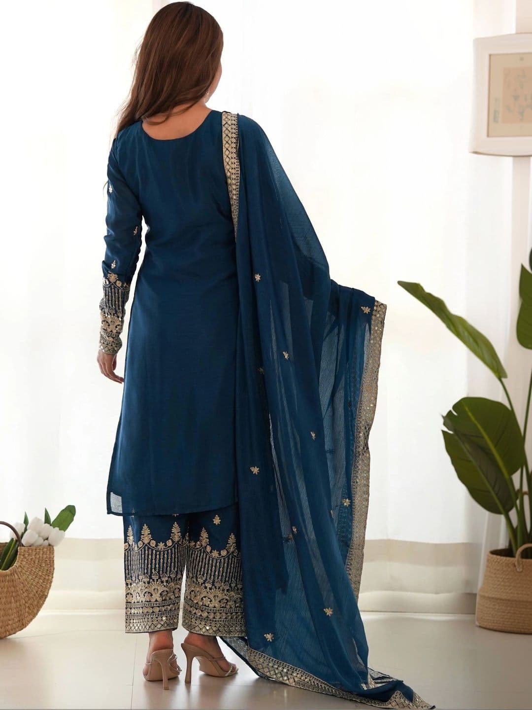SAJAVAT ETHENIC WEAR Women Ethnic Motifs Embroidered Regular Thread Work Kurta with Palazzos & With Dupatta thumbnail 4