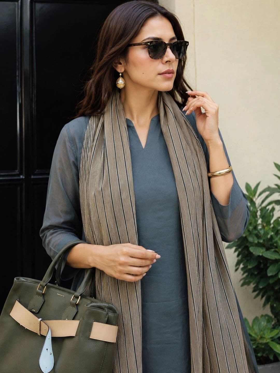 all about you Women Regular Kurta with Trousers & With Dupatta thumbnail 5