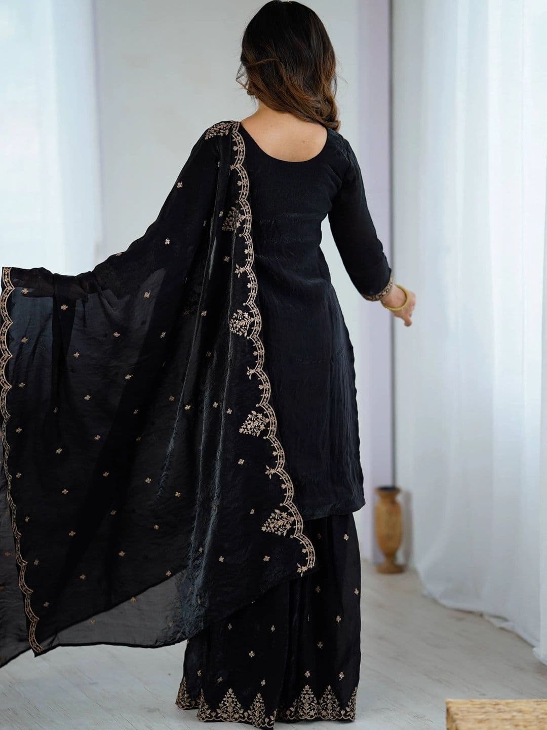 SAJAVAT ETHENIC WEAR Women Ethnic Motifs Embroidered Regular Kurta with Sharara & With Dupatta thumbnail 5