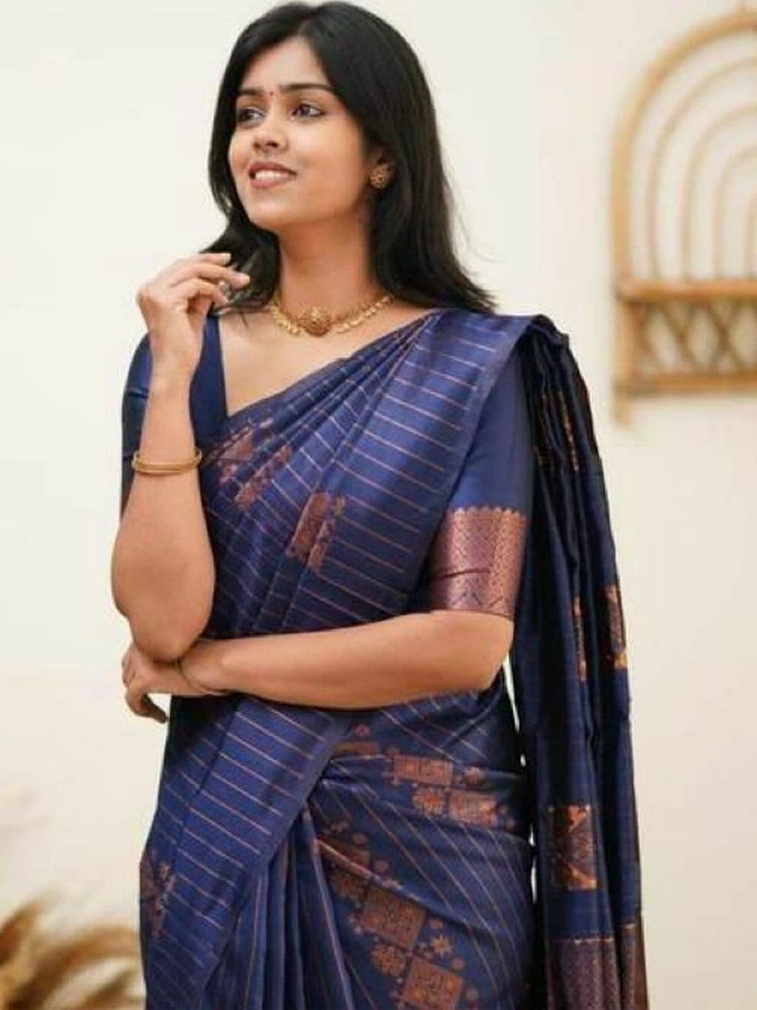 revika Striped Zari Art Silk Designer Kanjeevaram Saree thumbnail 2