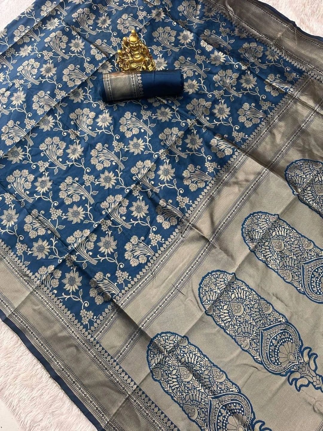revika Woven Design Zari Art Silk Designer Kanjeevaram Saree thumbnail 3