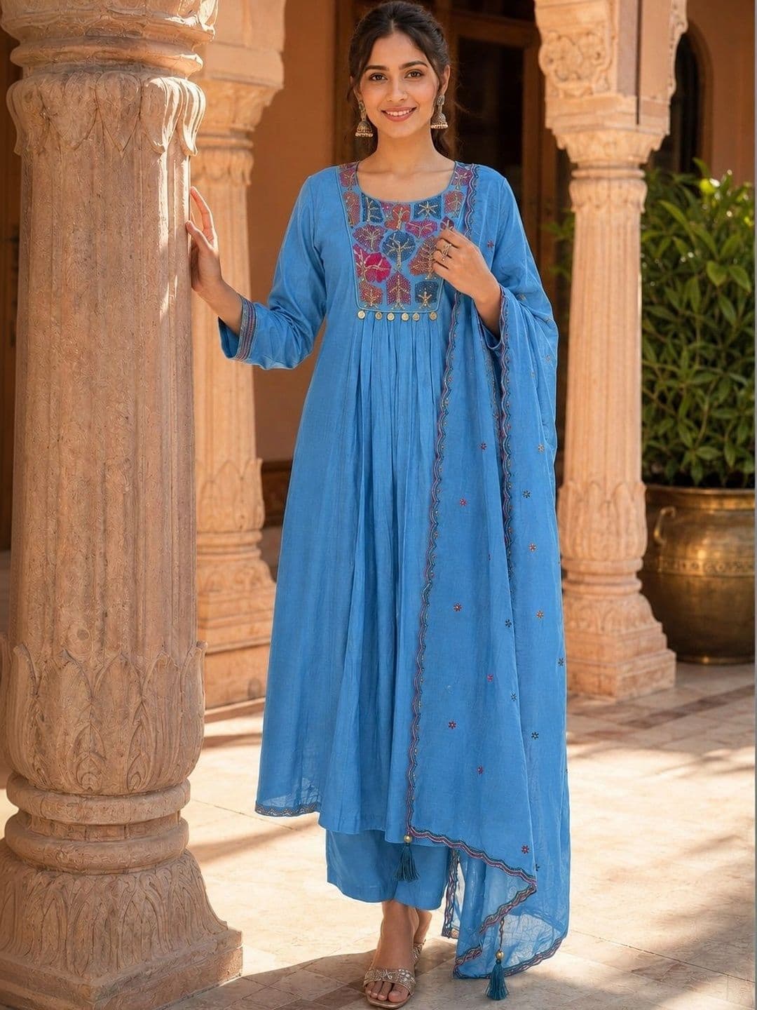 JEEREVA Women Ethnic Motifs Embroidered Regular Thread Work Kurta with Palazzos & With Dupatta thumbnail 3