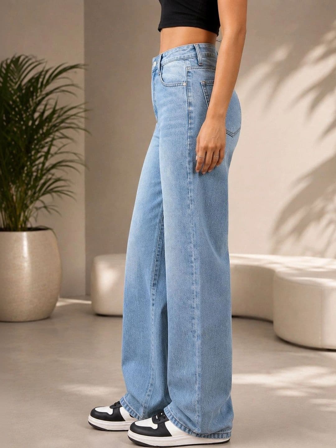 DENIMLOOK Women Flared High-Rise Light Fade Jeans thumbnail 5