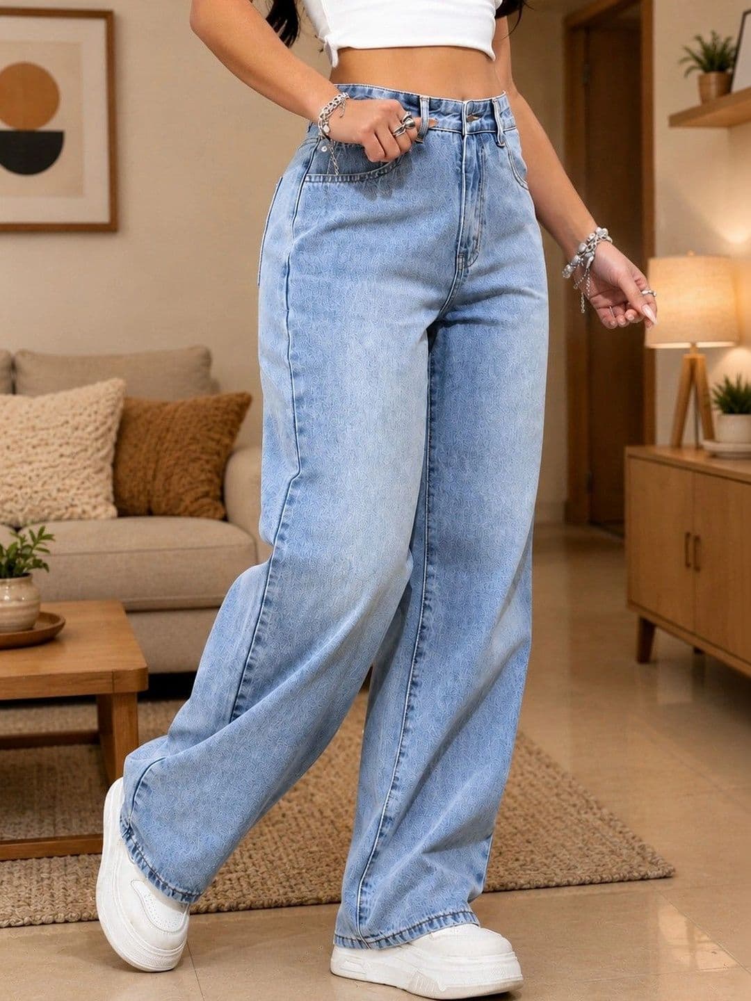 DENIMLOOK Women High-Rise Light Fade Jeans thumbnail 3