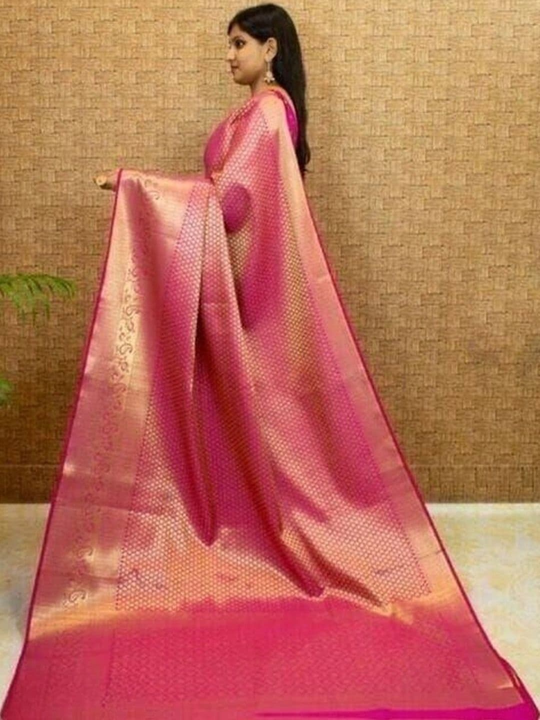 Tapasvi Clothing Zari Art Silk Banarasi Saree thumbnail 2