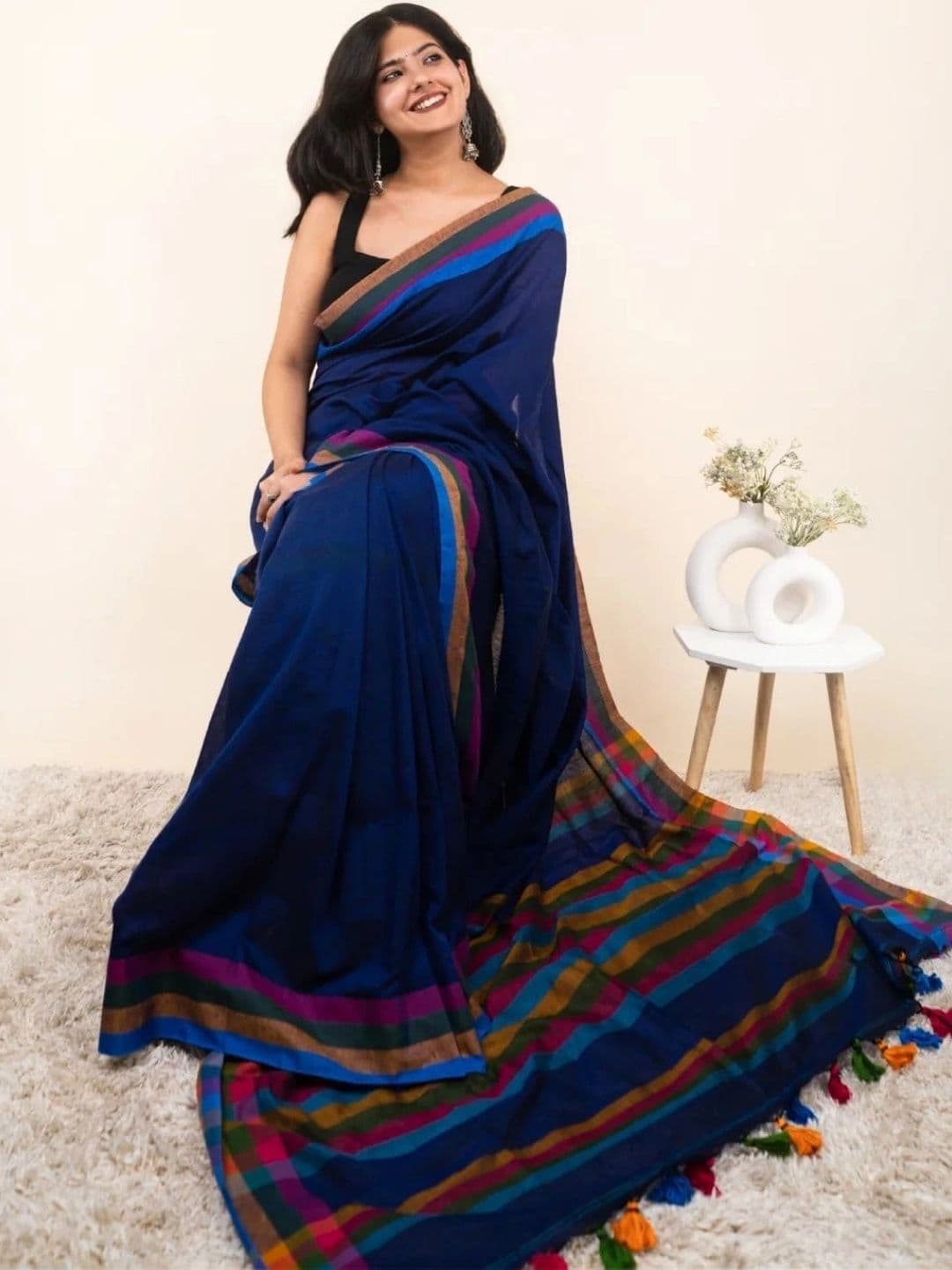 MRSWEARS Striped Saree thumbnail 6