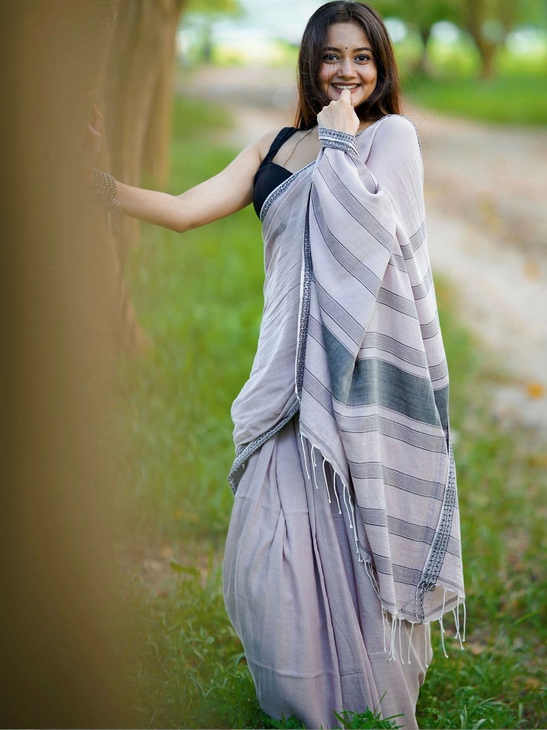 Aparna Striped Pure Cotton Saree thumbnail 3