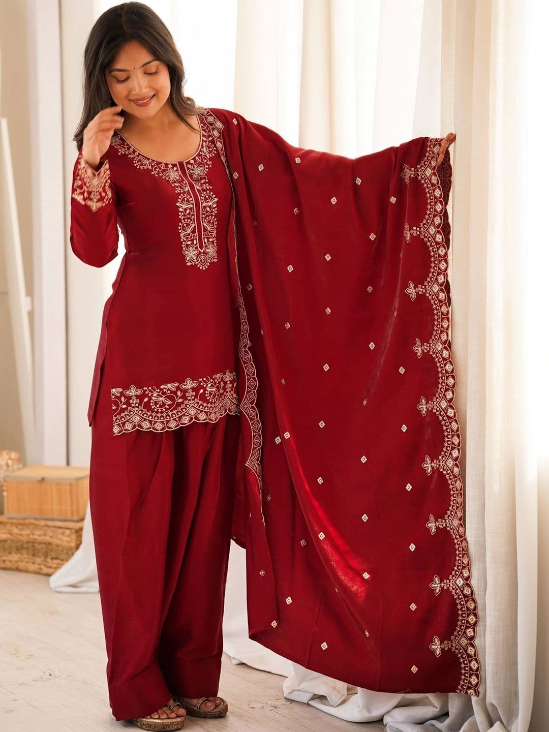 SAJAVAT ETHENIC WEAR Women Ethnic Motifs Embroidered Regular Thread Work Kurta with Patiala & With Dupatta thumbnail 5