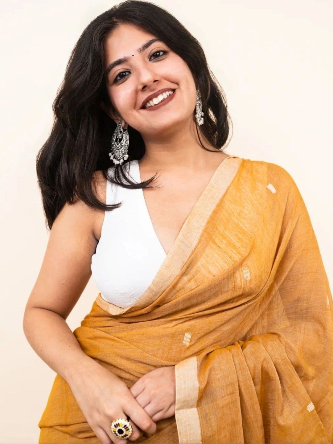 MRSWEARS Embellished Saree thumbnail 5